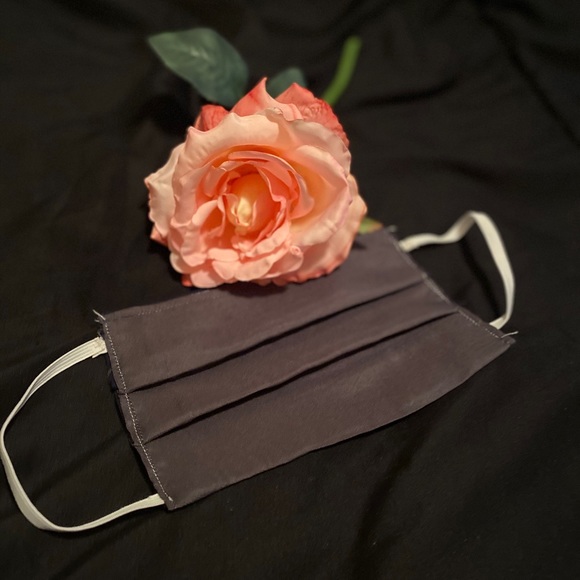 2 Face Mask - Picture 2 of 2